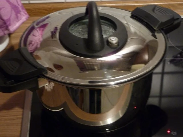 Rezept: Geflügel : Schnelles Frikassee Bild Nr. 3 Geflügel : Schnelles Frikassee - Rezept - Bild Nr. 3