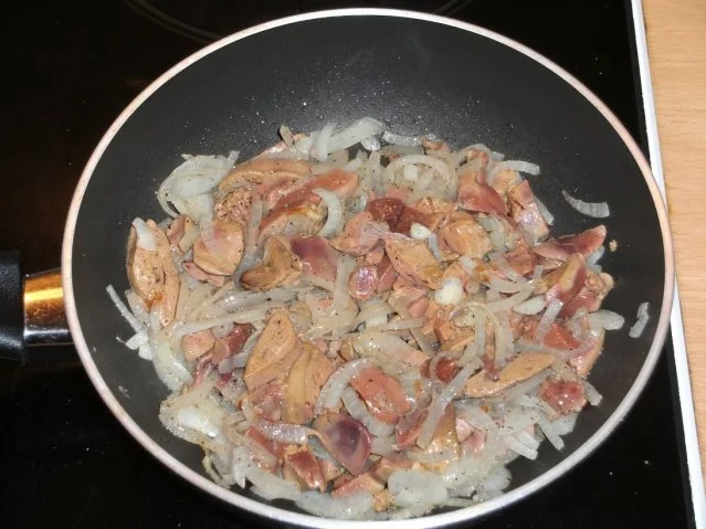 Rezept: Fleisch: Hähnchenleber-Ragout Bild Nr. 4 Fleisch: Hähnchenleber-Ragout - Rezept - Bild Nr. 4