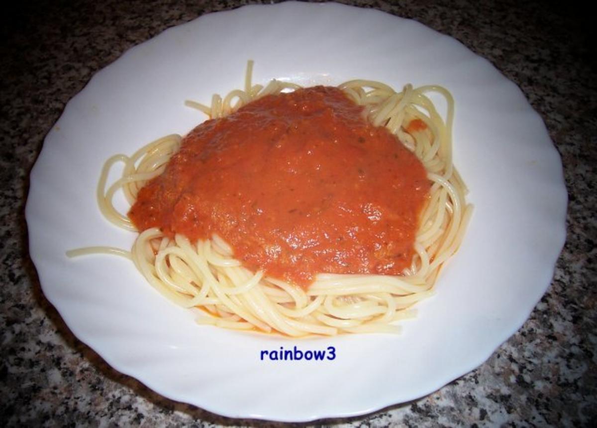 Kochen: Tomatensauce zu Spaghetti - Rezept