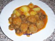 Kochen: Hackbällchen in Champignon-Paprika-Sauce - Rezept