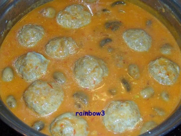 Rezept: Kochen: Hackbällchen in Champignon-Paprika-Sauce Bild Nr. 5 Kochen: Hackbällchen in Champignon-Paprika-Sauce - Rezept - Bild Nr. 5