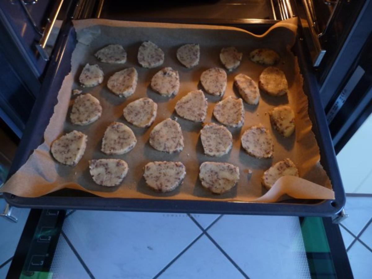 Plätzchen : Sandplätzchen mit Schokoraspeln - einfach - von Forelle1962