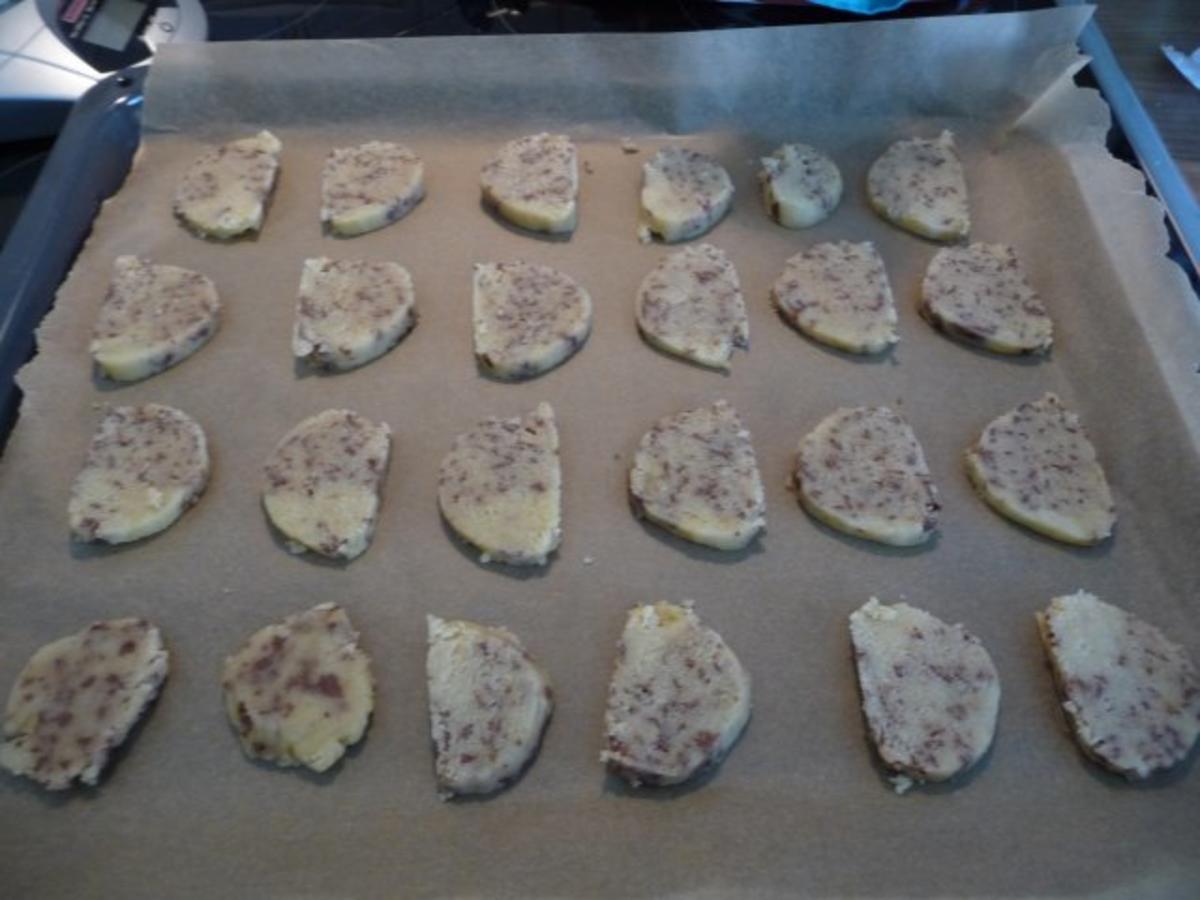 Plätzchen : Sandplätzchen mit Schokoraspeln - einfach - von Forelle1962