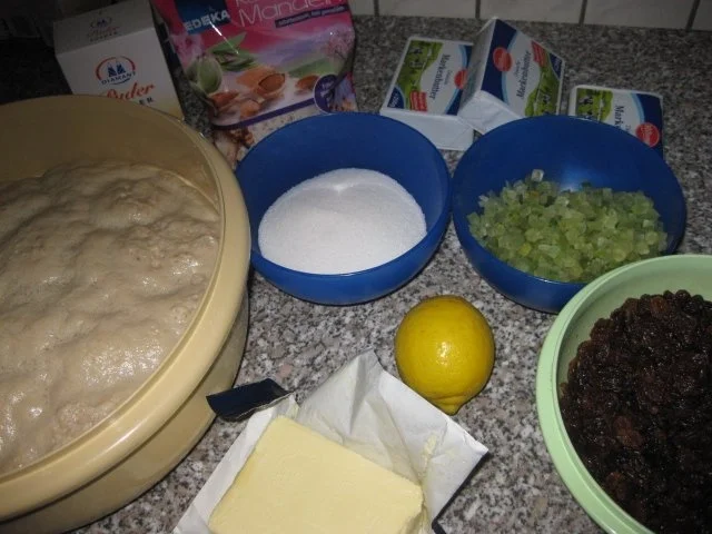 Rezept: ✲ Schneckeles Weihnachtsstollen... ✲ Bild Nr. 9 ✲ Schneckeles Weihnachtsstollen... ✲ - Rezept - Bild Nr. 9