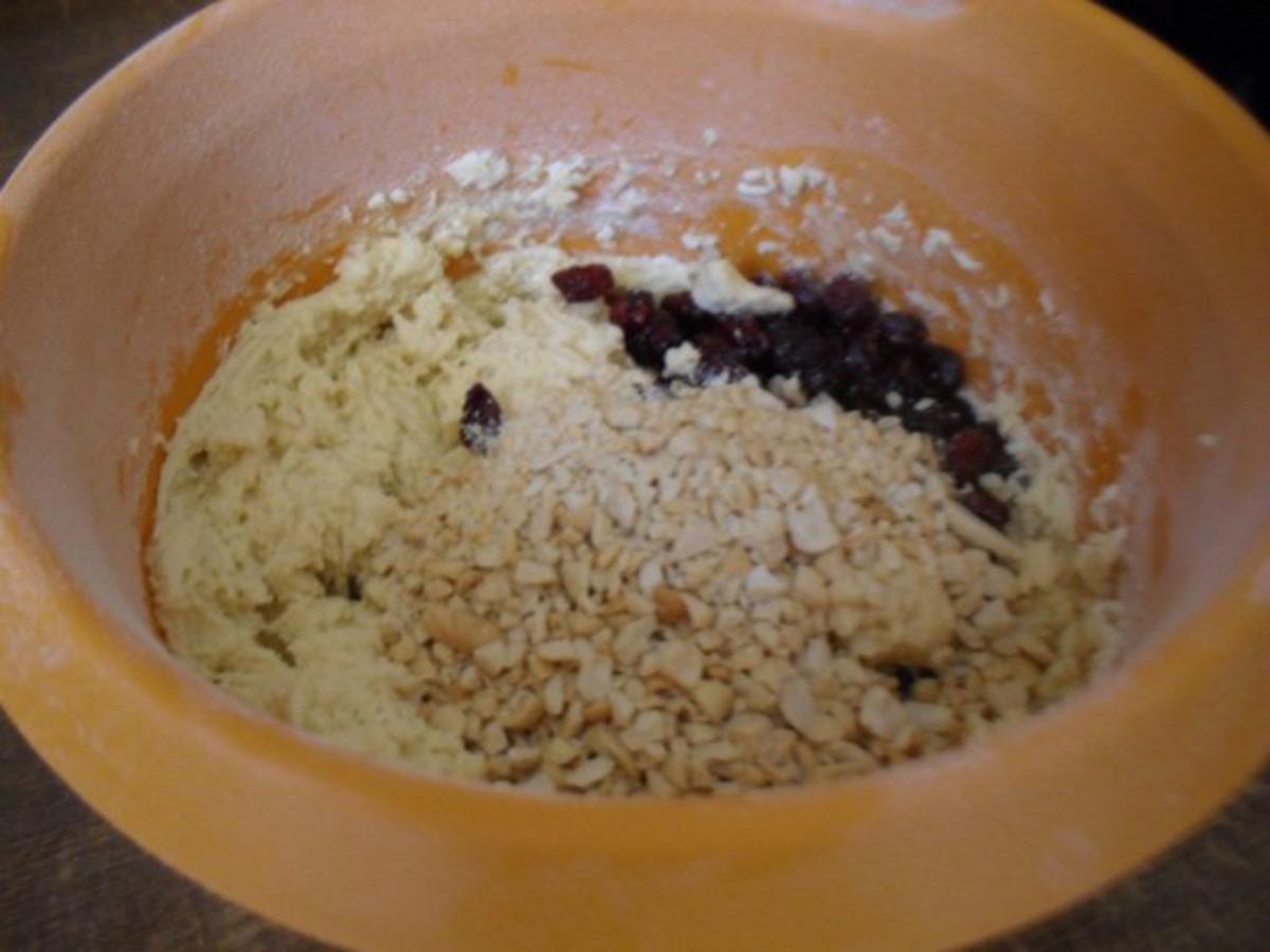 Erdnuss-Cranberries-Plätzchen - Rezept - Bild Nr. 7