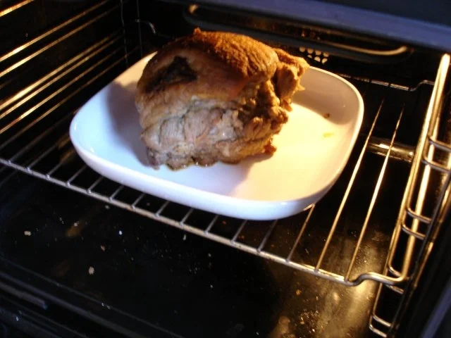 Gefüllte Brustspitze mit Knödel, Gemüse und Sauce - Rezept - Bild Nr. 23