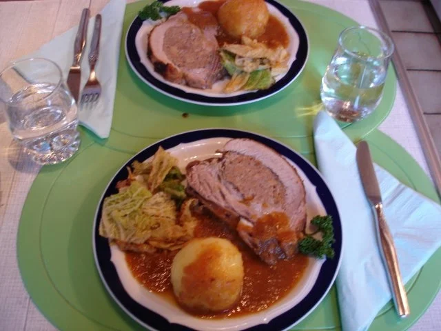 Gefüllte Brustspitze mit Knödel, Gemüse und Sauce - Rezept - Bild Nr. 34