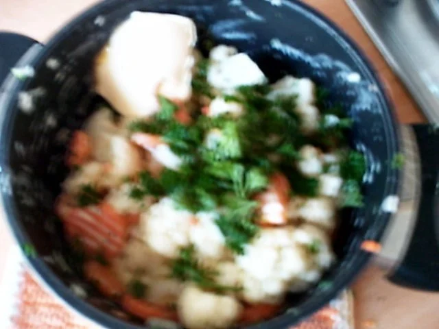 Rezept: Resteessen :Cordon Bleu und Frikadellen mit buntem Gemüse Bild Nr. 5 Resteessen :Cordon Bleu und Frikadellen mit buntem Gemüse - Rezept - Bild Nr. 5