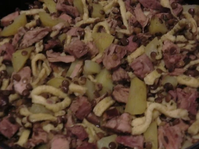 Rezept: Kasslertopf mit Linsen und Spätzle Bild Nr. 5 Kasslertopf mit Linsen und Spätzle - Rezept - Bild Nr. 5