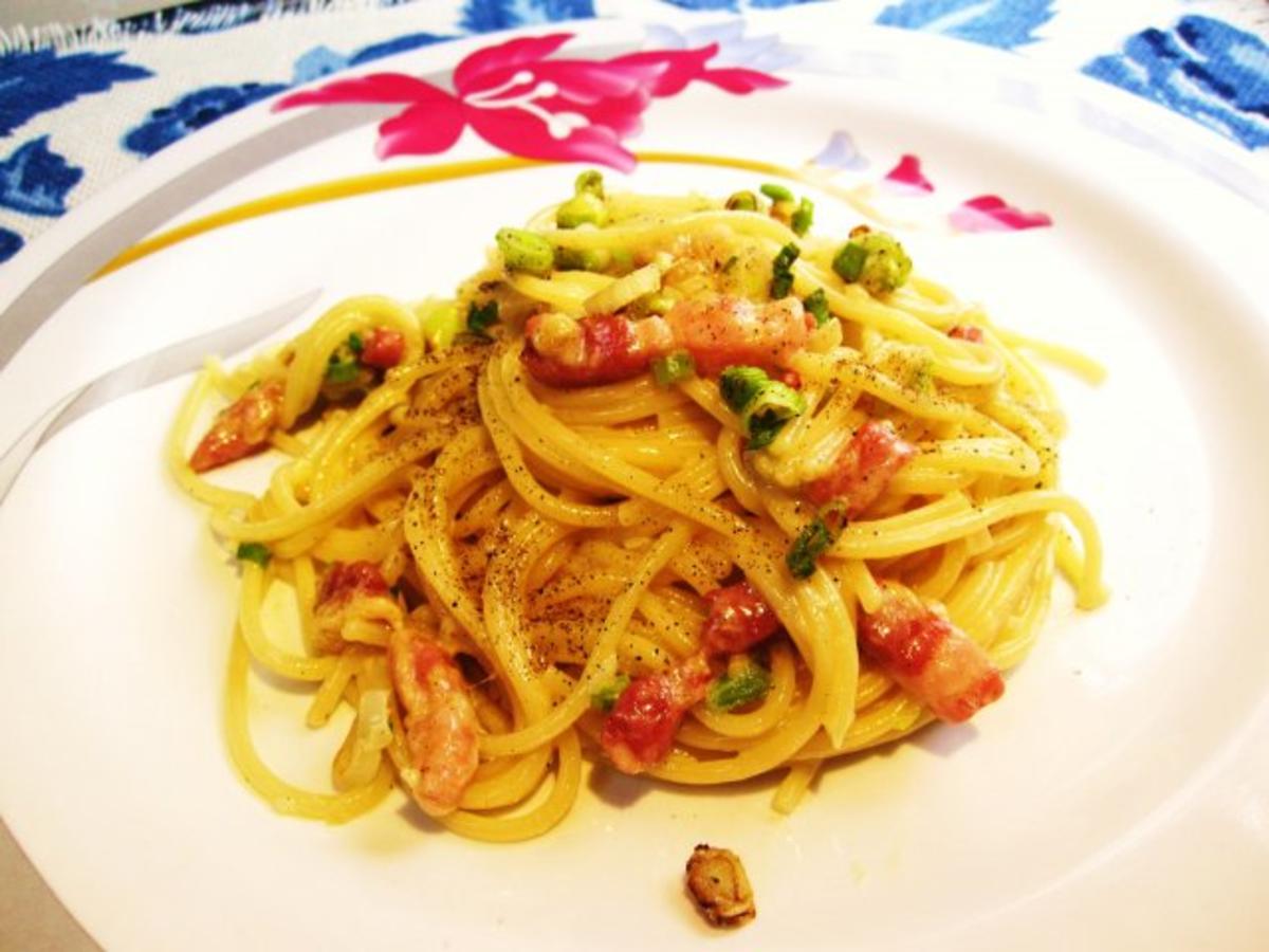 Spaghetti  mit frischem grünem Knoblauch - Rezept