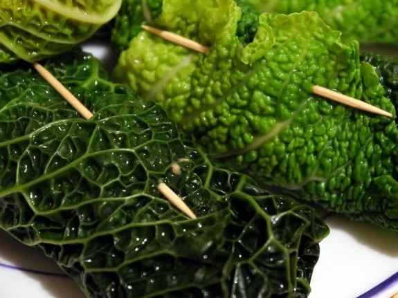 Rezept: Hähnchen im Wirsingmantel mit pikanten Kartoffeln Bild Nr. 5 Hähnchen im Wirsingmantel mit pikanten Kartoffeln - Rezept - Bild Nr. 5