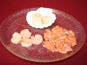 Jakobsmuscheln, Lachstatar und Hummercarpaccio an Zitronenschaum - Rezept
