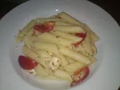 Penne lauwarm mit Tomaten und Mozzarella - Rezept
