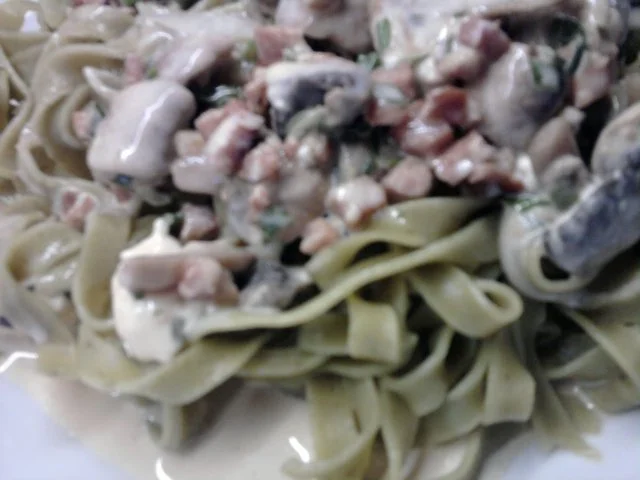 Käse-Pilz-Sosse - Rezept