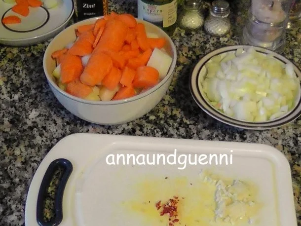 Rumpsteak mit Baconkartoffeln und winterlichem Linsengemüse und Rotweinsauce - Rezept - Bild Nr. 3