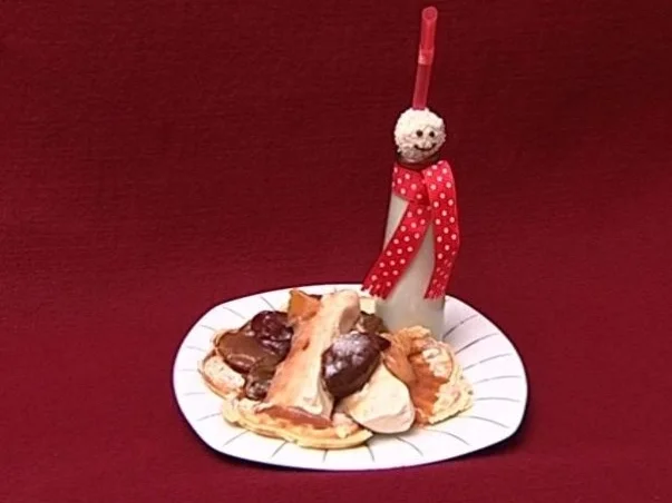 Rezept: Waffeln mit Karamelparfait (Enie van de Meiklokjes) Waffeln mit Karamelparfait (Enie van de Meiklokjes) - Rezept