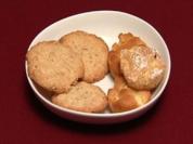 Haferflocken- und Kokoskekse und Zimt-Apfel-Küchlein (Oli P.) - Rezept
