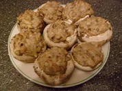 Gefüllte Champignons mit Bechamel und Nüssen - Rezept