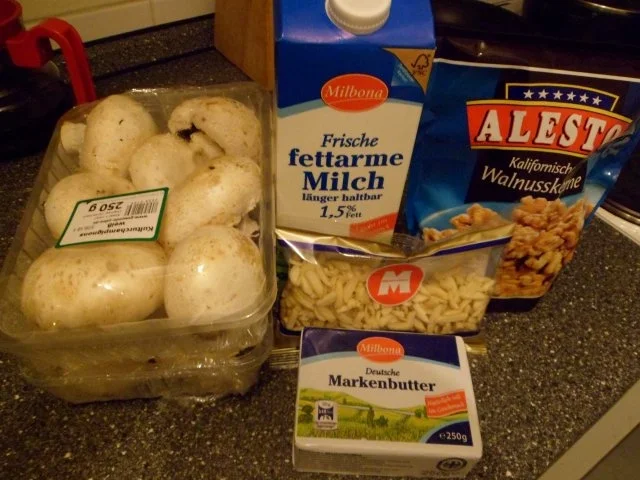 Gefüllte Champignons mit Bechamel und Nüssen - Rezept - Bild Nr. 2