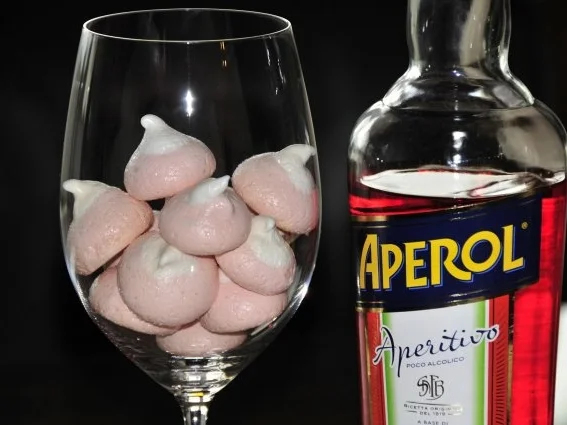 Rezept: Adventskalender 5. Tag: Nikolaus Aperol Spritz Adventskalender 5. Tag: Nikolaus Aperol Spritz - Rezept