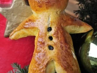 Adventskalender 6. Tag: Klosamännle (Nikolaus) aus Hefeteig - Rezept - Bild Nr. 3