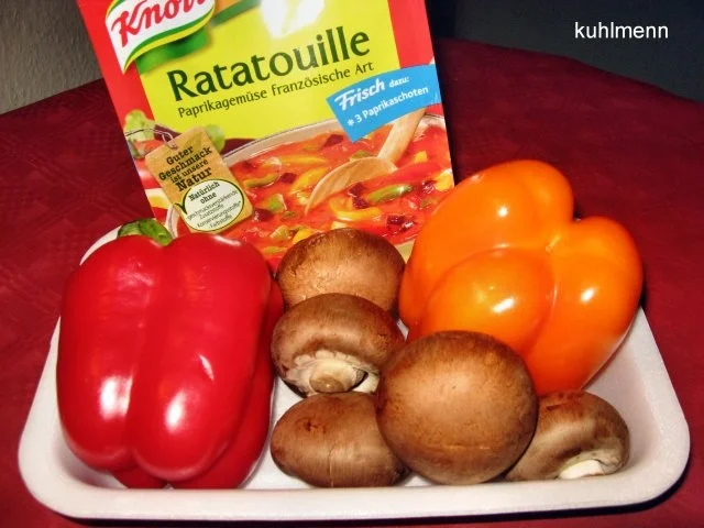 Rezept: Hähnchen-Innenbrustfilets in "Ratatouille" Bild Nr. 3 Hähnchen-Innenbrustfilets in "Ratatouille" - Rezept - Bild Nr. 3