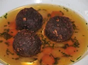 Adventskalender 19. Tag: gebackene Leberknödelsuppe - Rezept