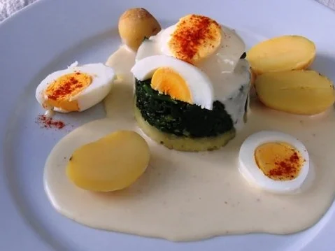 Ei auf Spinat-Kartoffelboden und Sahne-Spiegel Euro 5,50 für 4 Pers. - Rezept - Bild Nr. 9