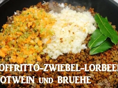 Wirsingrouladen auf seinem Gemüse gratiniert - Rezept - Bild Nr. 7