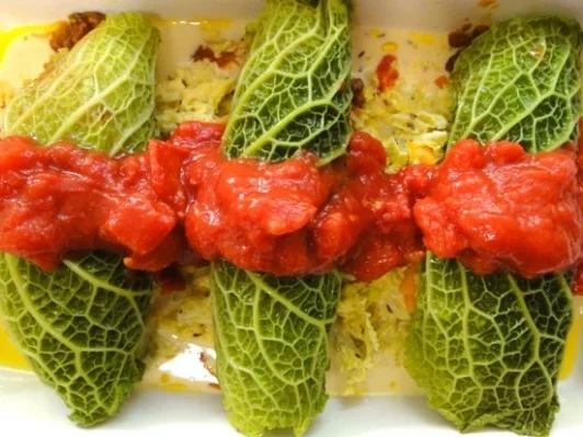 Wirsingrouladen auf seinem Gemüse gratiniert - Rezept - Bild Nr. 12