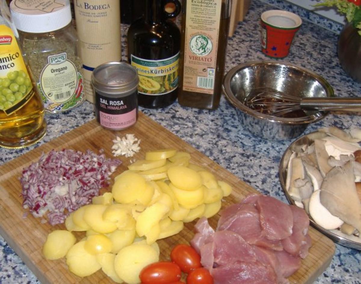 Warmer Salat von Pilzen,Kürbis und Schweinefilet - Rezept - Bild Nr. 2