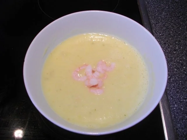 Kohlrabi-Kartoffelsuppe mit Krabben - Rezept