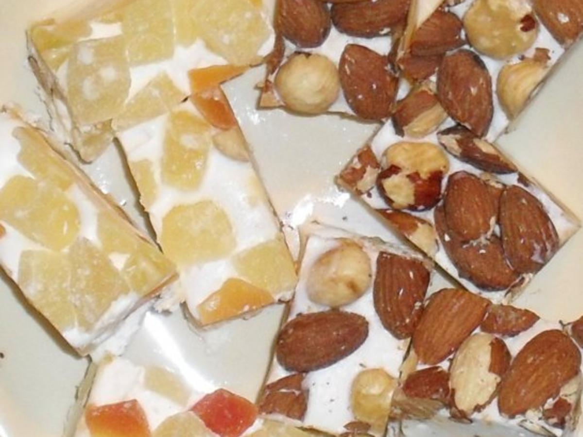 Weißer Nougat - schnell &amp; einfach - 332 kcal/100g