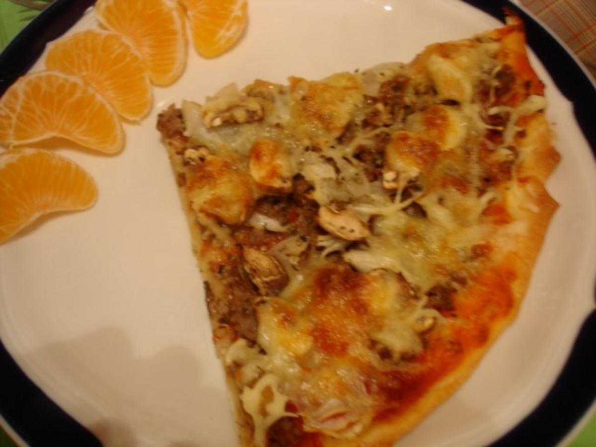 Mett-Zwiebel-Champignon-Pizza - Rezept - Bild Nr. 26