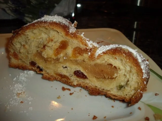 Sekt-Aprikosen-Stollen - Rezept - Bild Nr. 2