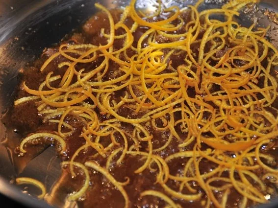 Adventskalender 24. Tag: Ente à l' Orange, gebackene Kartoffelnudeln und Glühweinblaukraut - Rezept - Bild Nr. 6