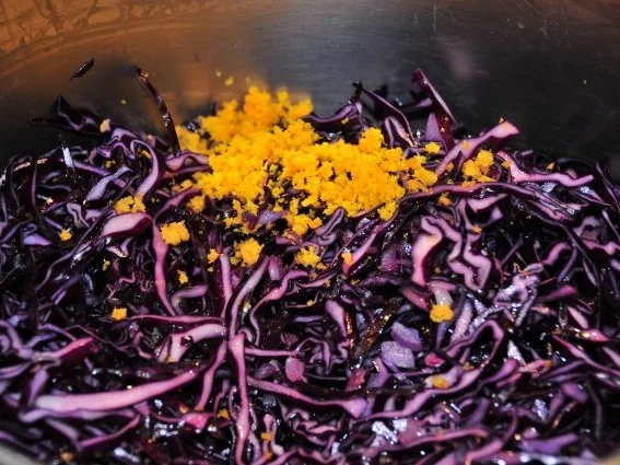 Adventskalender 24. Tag: Ente à l' Orange, gebackene Kartoffelnudeln und Glühweinblaukraut - Rezept - Bild Nr. 13