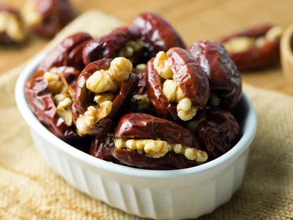 Fingerfood: Dattel-Walnuß-Happen - Rezept - Bild Nr. 2