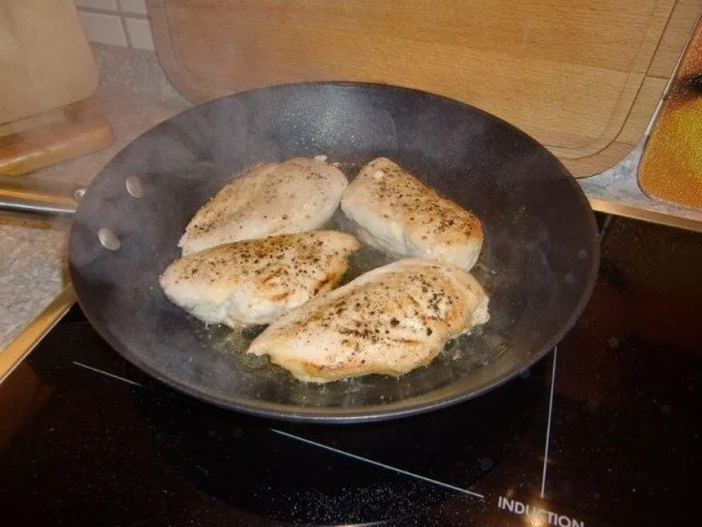 Rezept: Hähnchenbrust in Tomatensoße Bild Nr. 5 Hähnchenbrust in Tomatensoße - Rezept - Bild Nr. 5