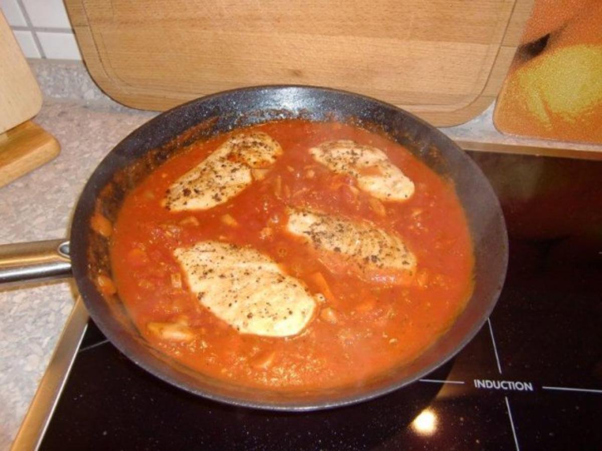 Hähnchenbrust in Tomatensoße - Rezept - Bild Nr. 11