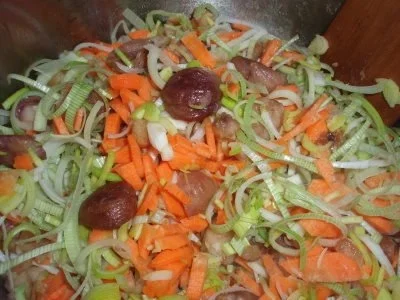 Rezept: Suppe: Cremige Maronisuppe Bild Nr. 2 Suppe: Cremige Maronisuppe - Rezept - Bild Nr. 2