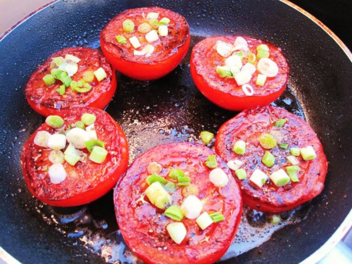 Gebratene Tomaten mit viererlei Käse - Rezept - Bild Nr. 4