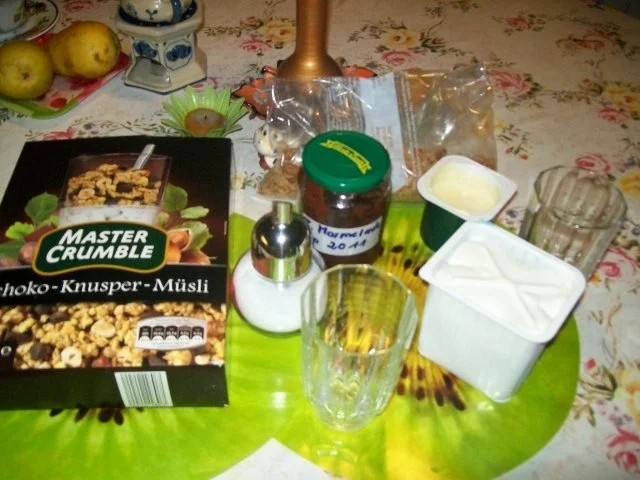 Irenes Fantasie - Quark- Dessert alles was ich noch so hatte rein ins Glas geschichtet ! - Rezept - Bild Nr. 3