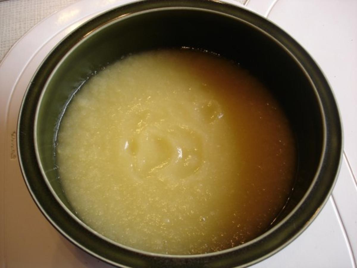 Selbstgemachtes Apfelmus mit Reibekuchen - einfach - von MausVoh