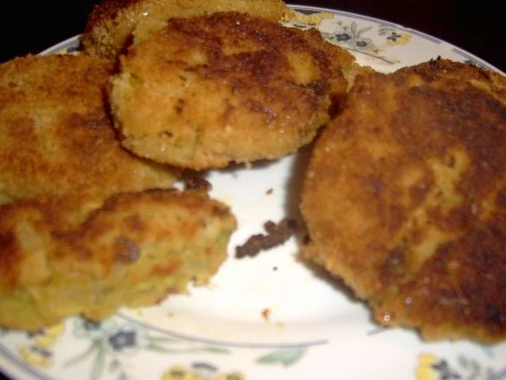 Wirsing-Zwiebel-Tomaten Bulette  -Frikadellenersatz- - Rezept - Bild Nr. 3