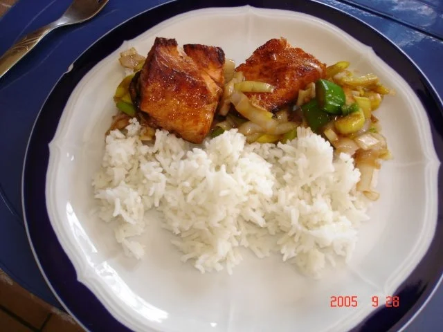 Lachs auf Porreeringen - Rezept