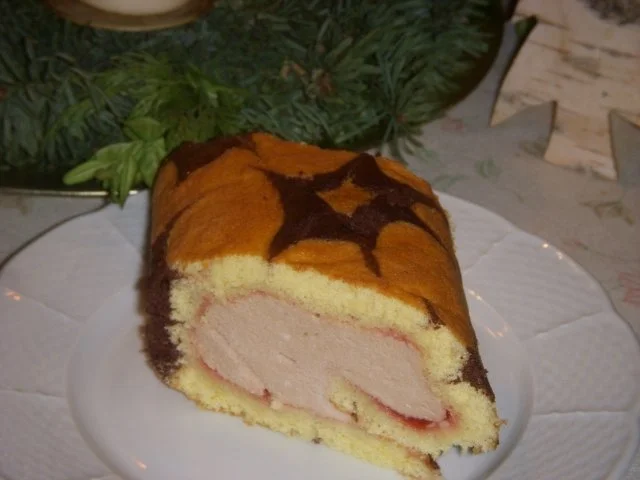 STERNCHEN-ROULADE - Rezept - Bild Nr. 8