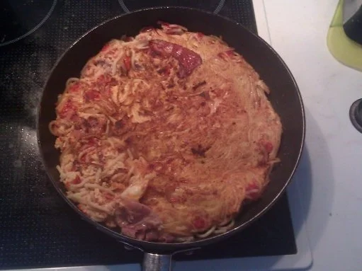 Spaghetti Omlett mit Tomaten - Rezept - Bild Nr. 4