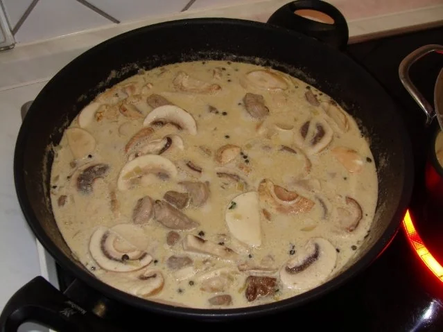Kalbsgeschnetzeltes mit Champignons - Rezept - Bild Nr. 2