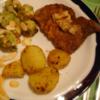 Rosenkohl mit Mandelplättchen, Kalbsschnitzel und geschwenkten Kartoffeln - Rezept